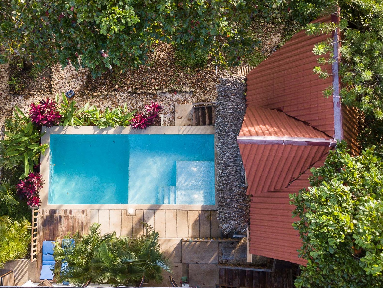 Rancho dining pavilion by day beside the pool